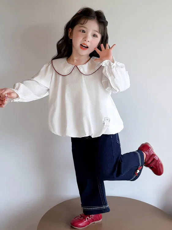 

Весенний новый модный комплект для девочек: рубашка с воротником-стойкой и свободные джинсы, хлопковый повседневный комплект из двух предметов, брюки с высокой талией.