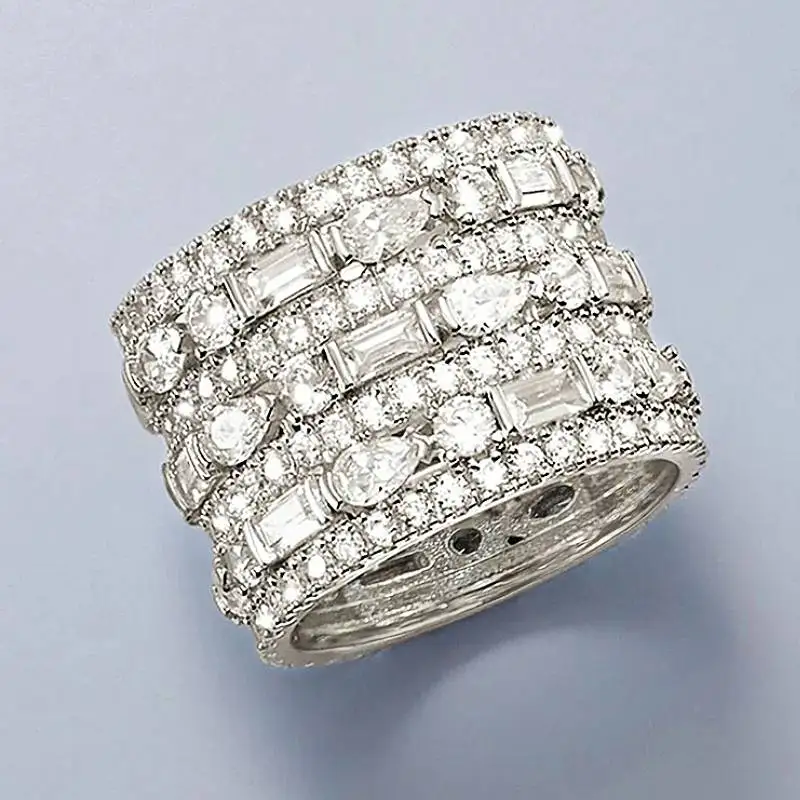 Huitan Luxus-Damenring mit mehrschichtigem Design für Verlobung, Hochzeit, edle Accessoires, voller heller CZ, bezaubernder trendiger Schmuck