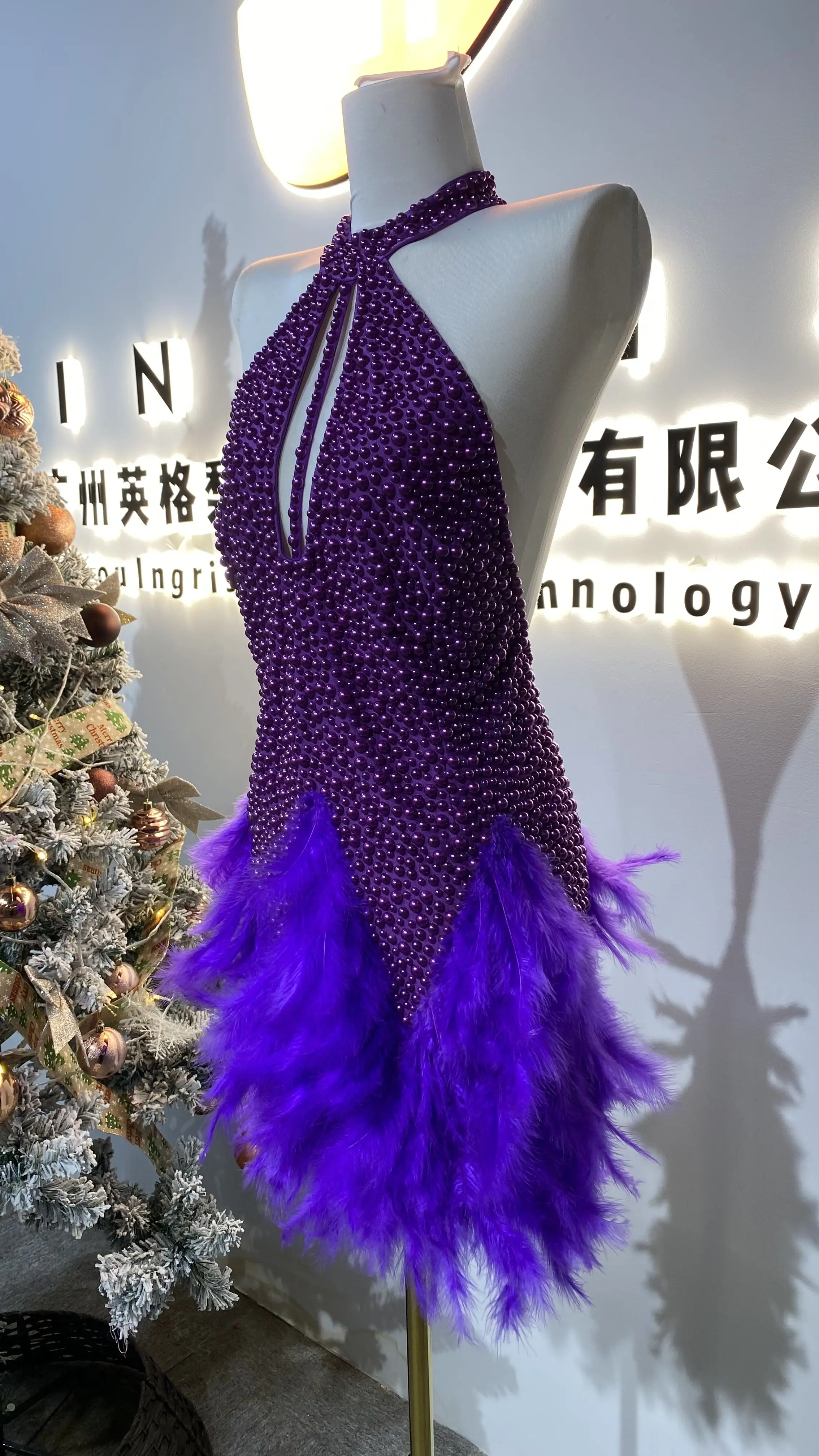 2025 New Arrival Backless Hollow Sexy Pearl Ball Gown Elegant Evening Performance Dress with Feathers-GZMM207