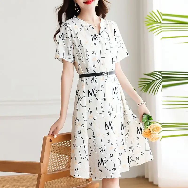 Robe mi-longue en Satin pour femmes, en mousseline de soie, à bandes, manches courtes, bon marché, décontractée, esthétique pour jeunes, élégante et jolie Chic