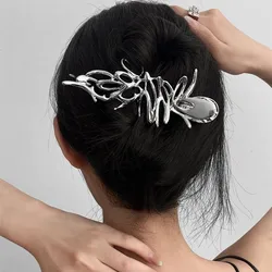 2023 Fashion Metal Liquid Hollow Hair Clip For Women Back Head Grab Clip Butterfly Geometric Headband Trendy Hair Accessories