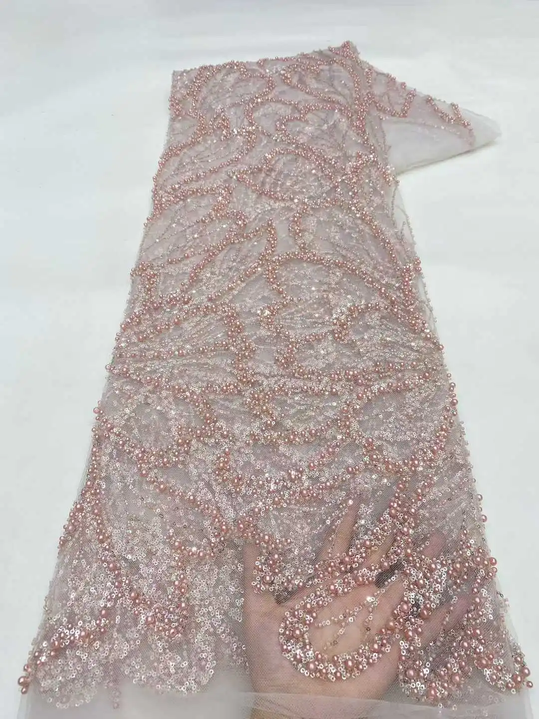 Luxuriöser französischer handbestickter Spitzenstoff, Brautstoff, hochwertige Hochzeitsstoffe, nigerianische Pailletten, Perlen, bestickt auf Tüll, 5 Yards