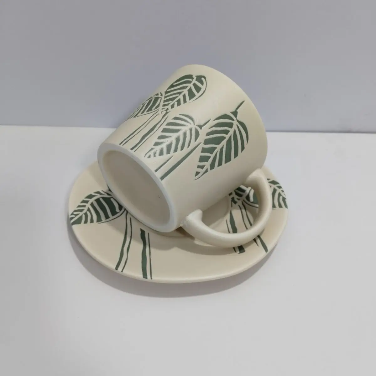 Ceramic Cup and Dish Underglaze Color Matte Beige Relief Turtle Back Leaf Coffee Cup and Dish Exquisite Tea Table and Tea Set