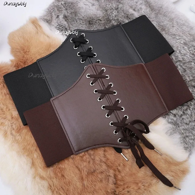 Customized 'Medieval Witch Pirates Cosplay Costume Set, Including Corset, Potion Bottle, Key Hanger, and Belt in Black and Brown