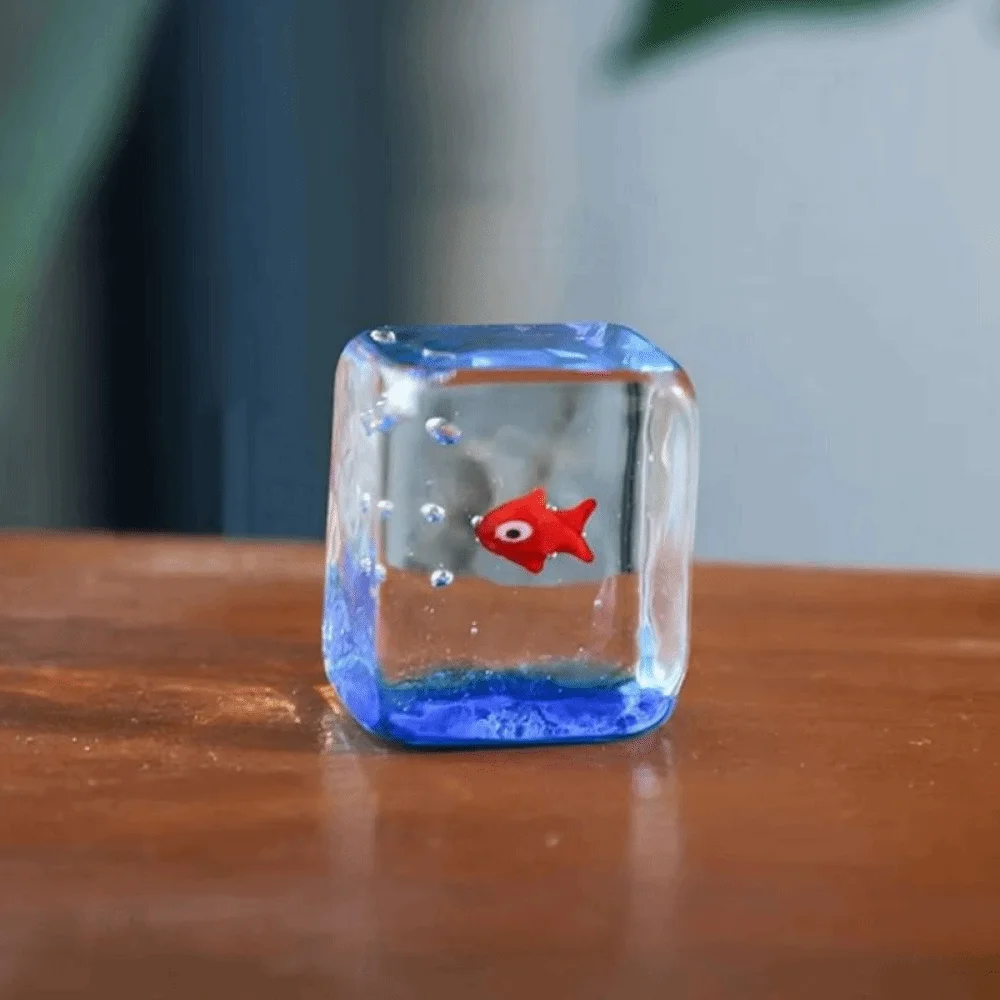 Creative Mini Glass Fish Tank Handmade Cute Aquarium Decoration Transparent Cartoon Animal Shape Mini Pocket Fish Statue