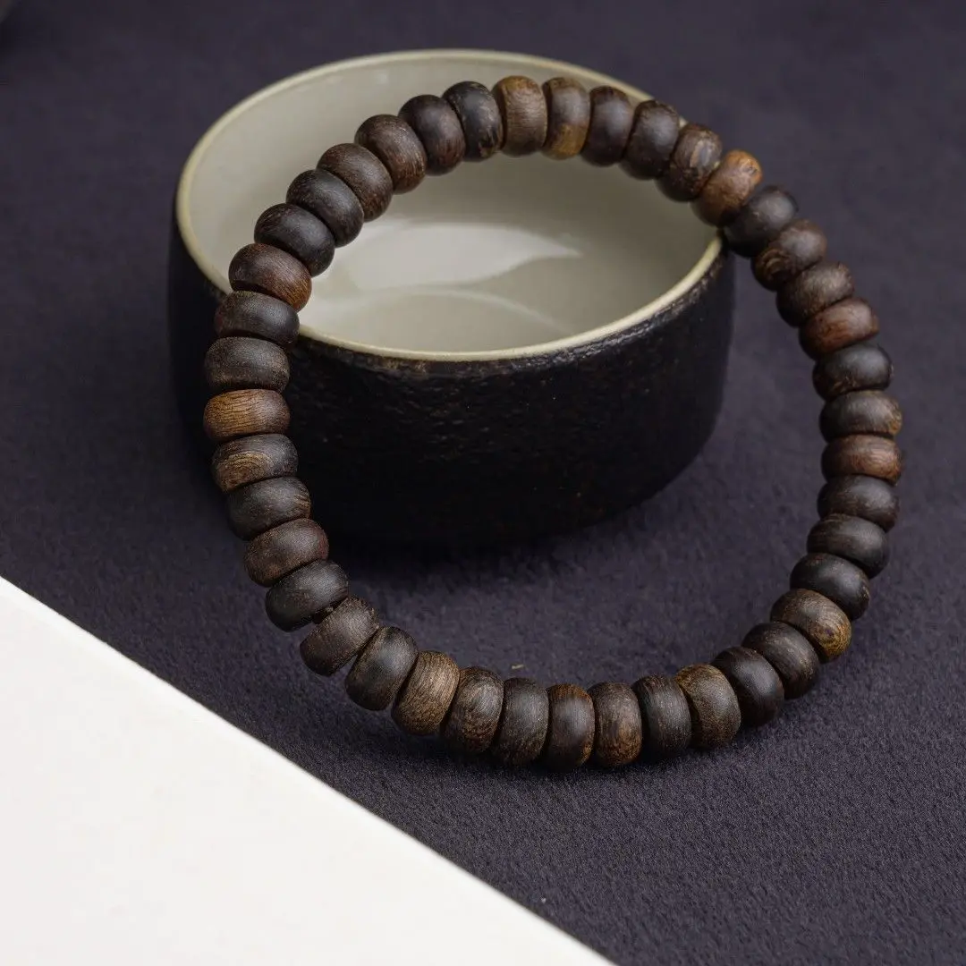 

Vietnam submerged grade Bai Qinan Nha Trang agarwood bracelet men's and women's natural Buddha beads old material tablets Wenwan