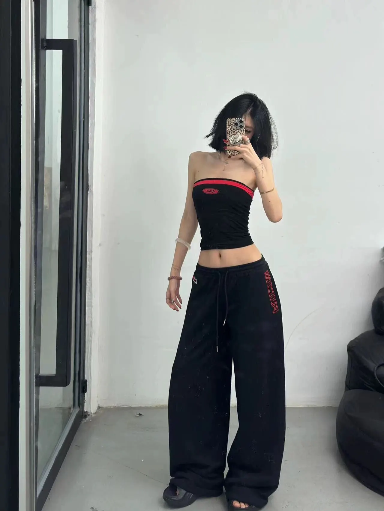 

Iia Bla And Red Sports Set with Wide Leg Pants Straight Cut Tube Top Retro Sexy Girl Outfit Summer 2025 Ladies Faion
