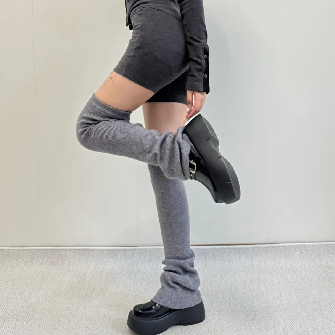 Hot New Autumn Winter Girl Tall Leg Warmers Lolita Maid Cosplay Loose Socks Knitting Keep Warm Leg Sleeve Stockings Hose Flared