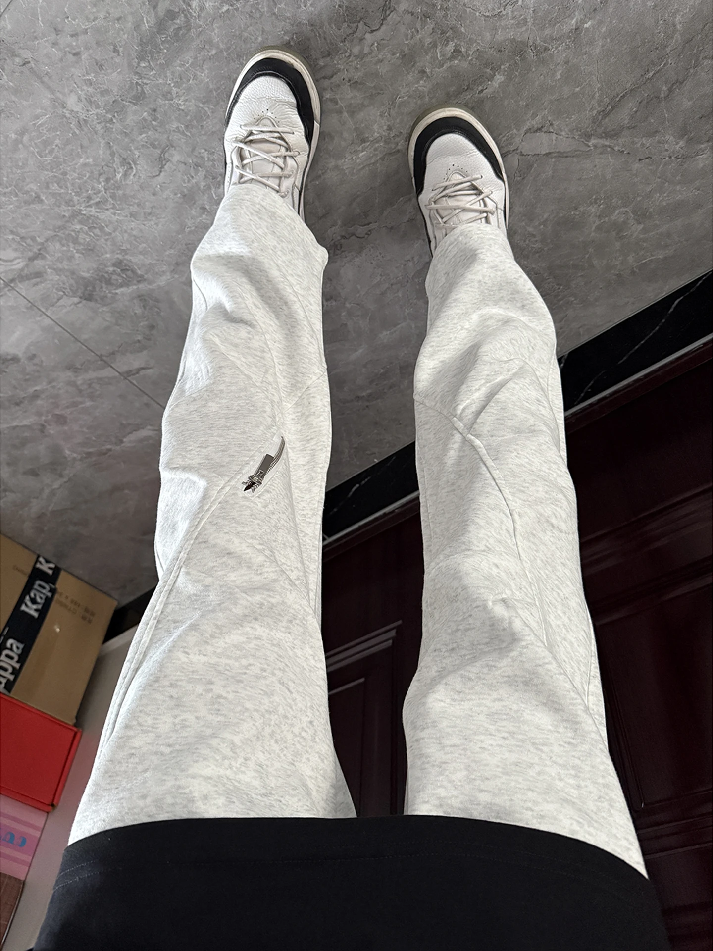 

Men's Sport Sweatpants Autumn Zipper Design Pleated Flared Straight Leg Casual American Sle White Flower ey Curved Knife