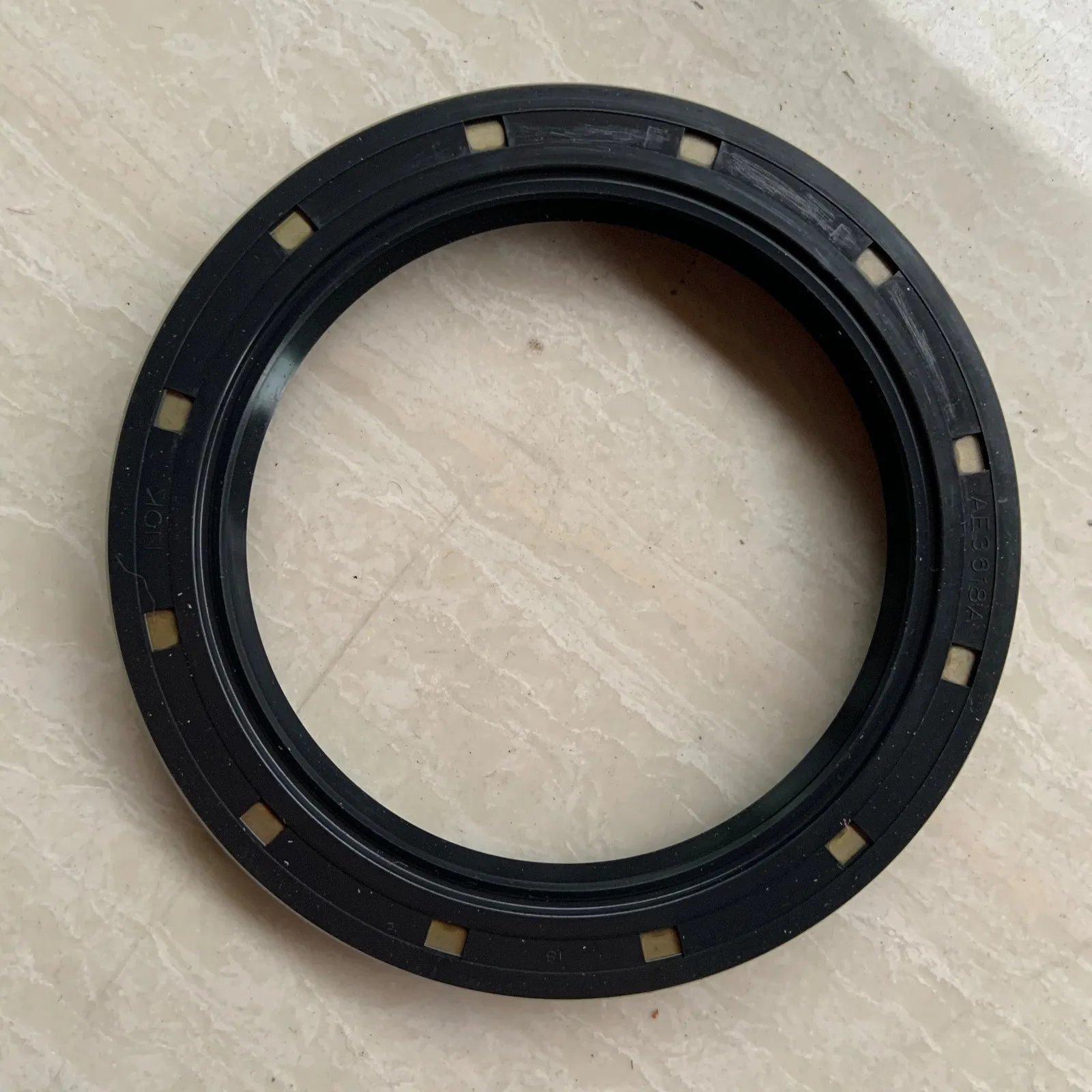 joint-d'huile-pour-mitsubishi-fuso-ae3618a-mh034075