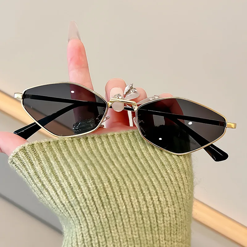 

2025Cross-Border New Polygon Sunglasses Amazon Small Frame Design Metal Sunglasses Unisex Fashion Show Glasses