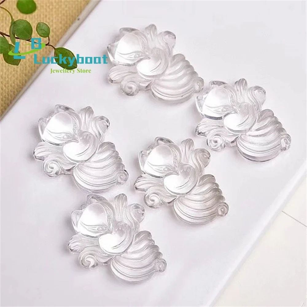 

Natural White Crystal Fox Pendant Men And Women Fashion Necklace Jewelry Gift Accessories
