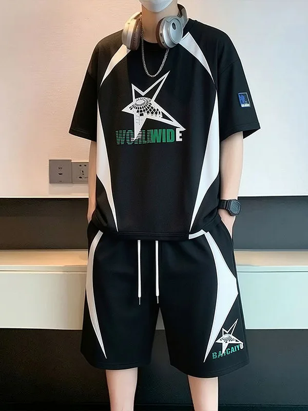 Conjunto Masculino de Verão Estilo Americano: Camiseta Esportiva de Manga Curta em Seda Gelada e Shorts Soltos - Peça Única E...