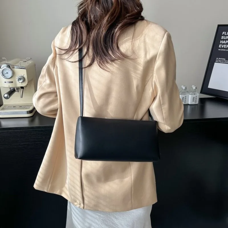 

Элегантная женская сумка для подгузников, классическая дизайнерская кожаная сумка через плечо, винтажная модная трендовая сумка.