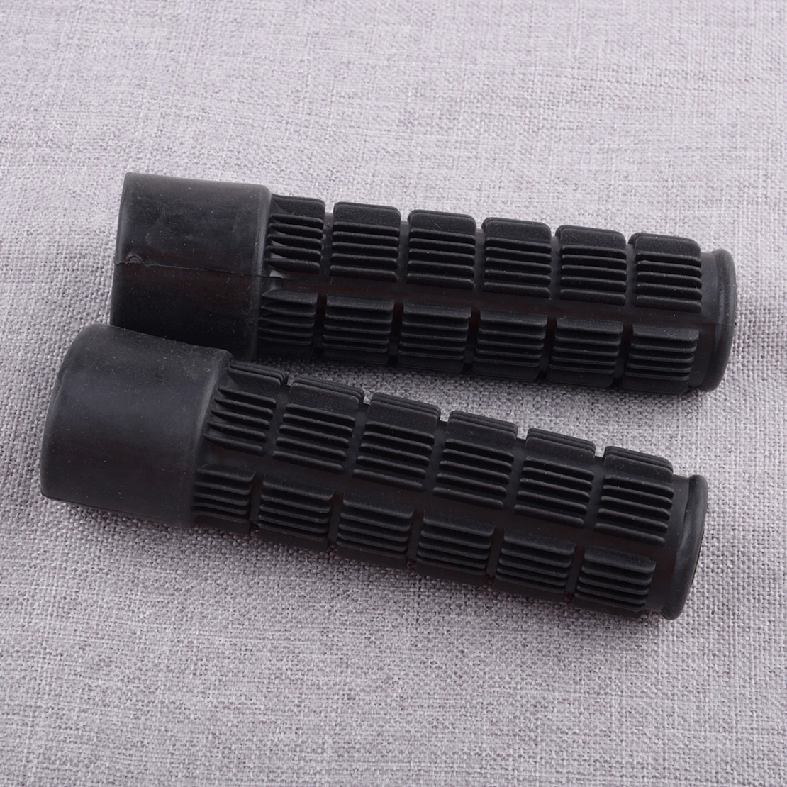 2Pcs 6702621 Skid Steer Bar Steering Arm Rubber Grip Fit for Bobcat Skid Steer Loaders 751 753 763 773 863 864 873 883 963