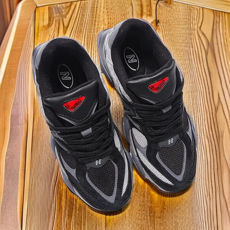 Versátiles para zapatillas de deporte de otoño e invierno: suela de goma duradera con patrón único para un uso duradero