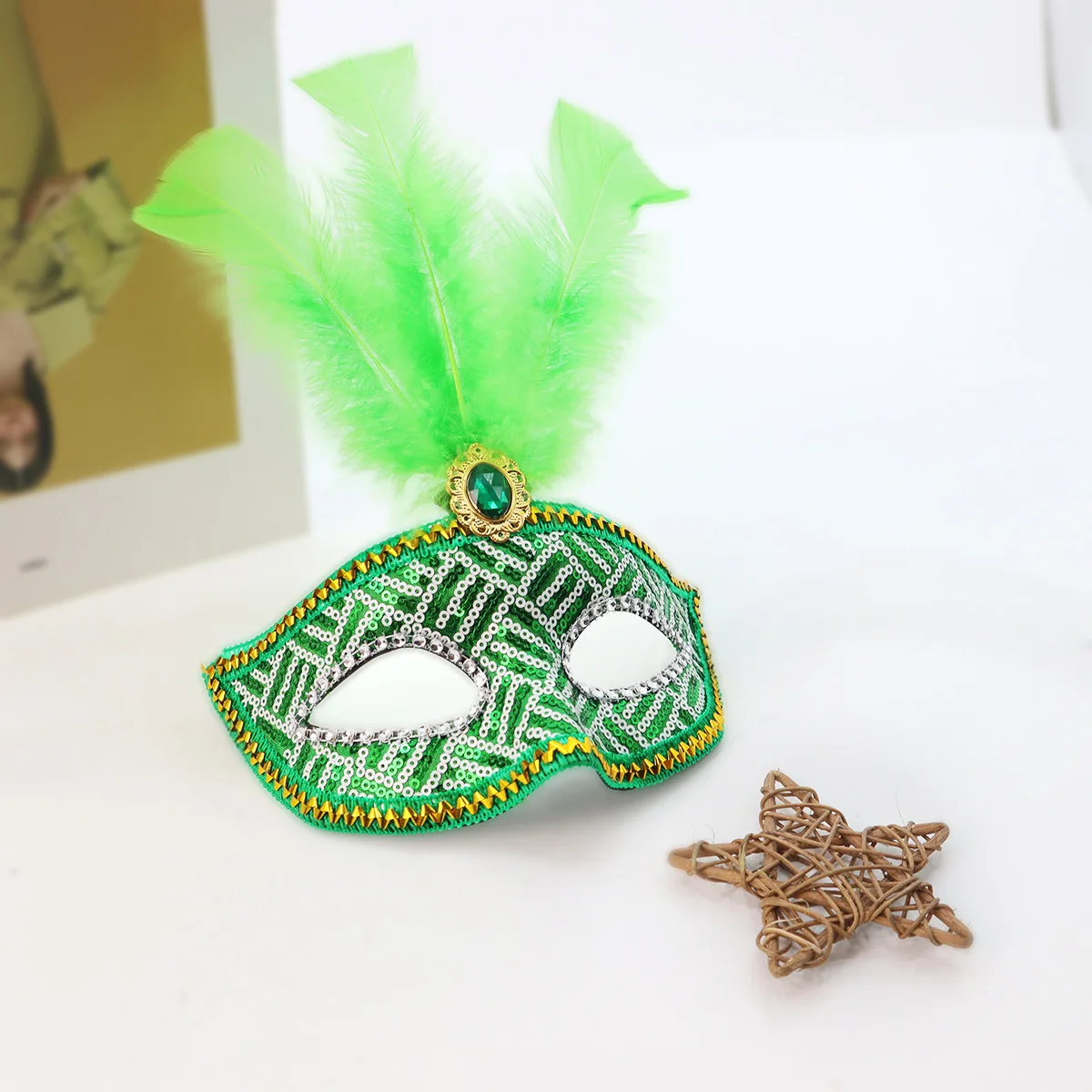 Women'S Masquerade Mask Handmade Feather Half Face Mask Adult Party Mask Colorful For Themed Party Halloween Masquerade Party