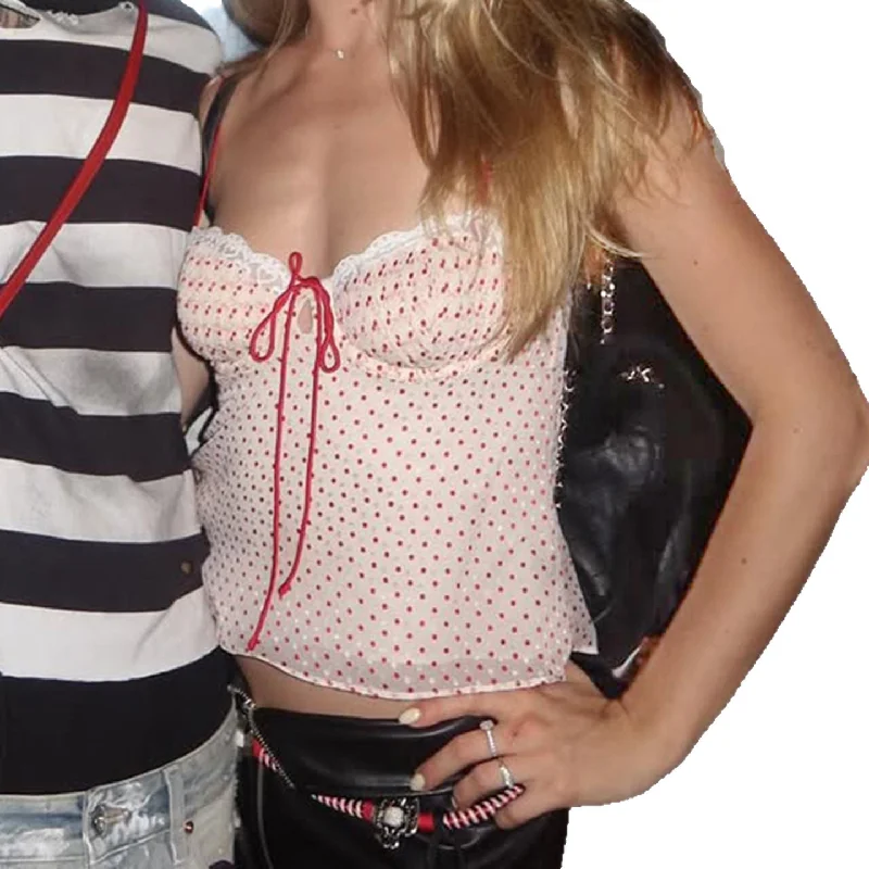 

Пряный стиль девушки, кружевной лоскутный жилет в горошек, контрастный маленький подтяжка с новым выдолбленным внутренним жилетом на шнуровке