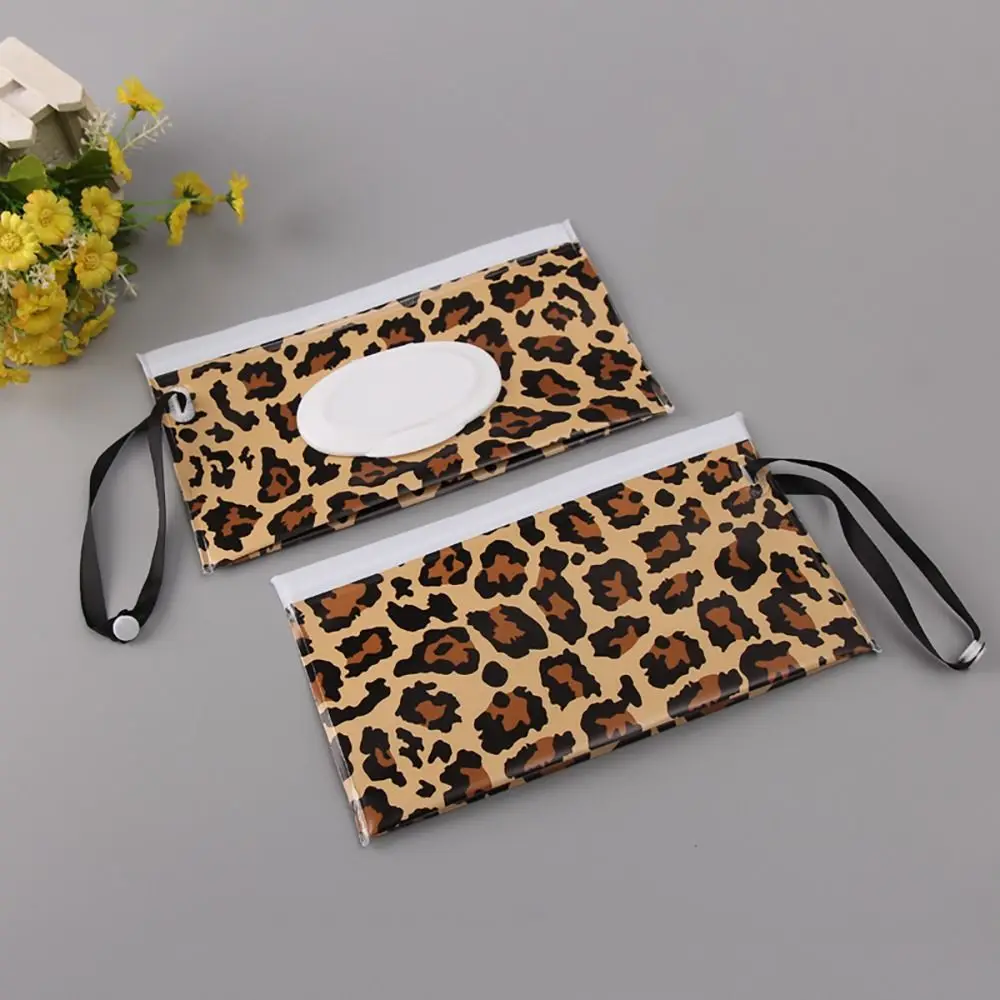 Fashion Portable Carrying Case Flip Cover Stroller Accessories Wipes Holder Case Wet Wipes Bag Tissue Box Cosmetic Pouch