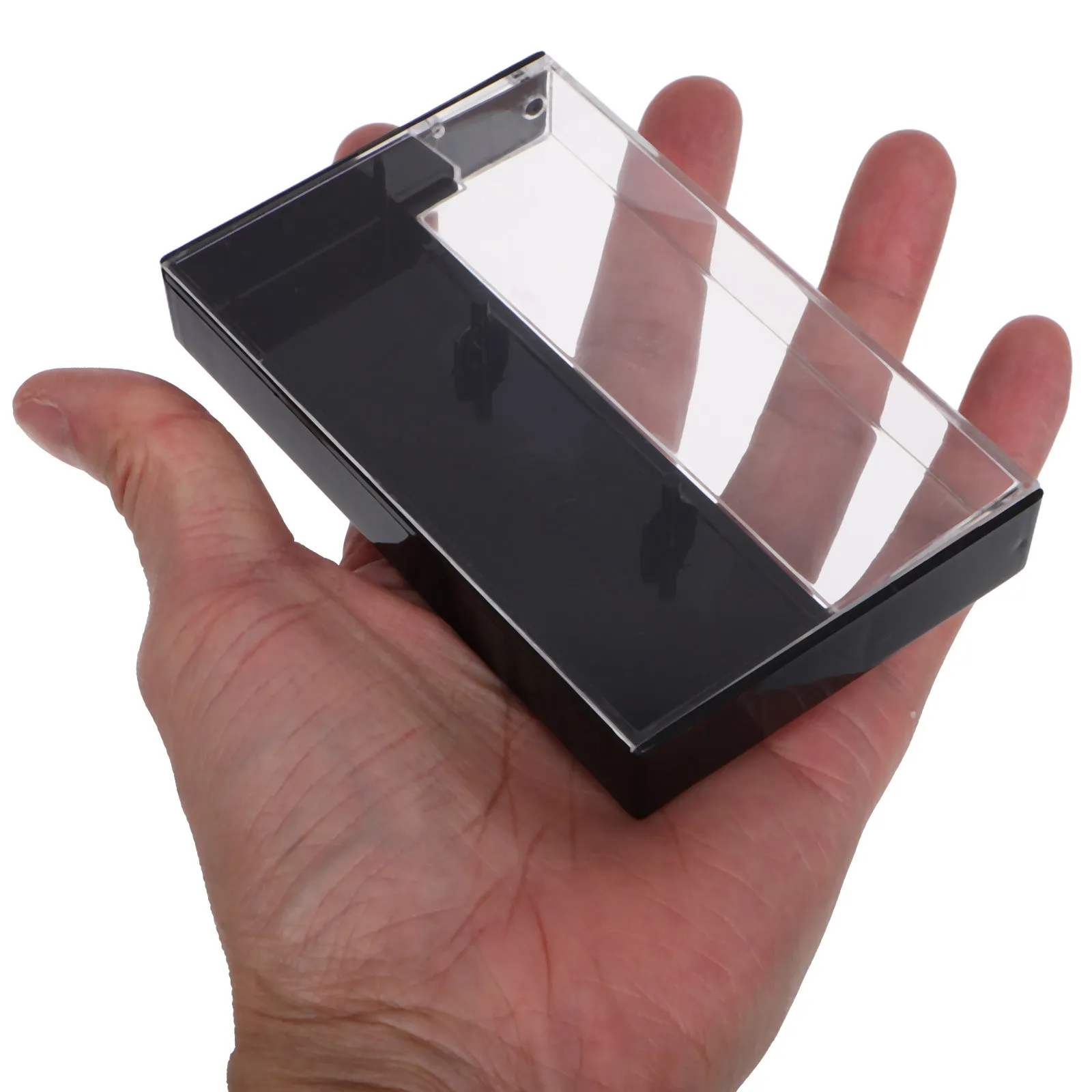 

9Pcs Cassette Tape Display Case Clear Plastic Retro Cassette Storage Organizer Dust Resistant Scratch Proof for Living Room