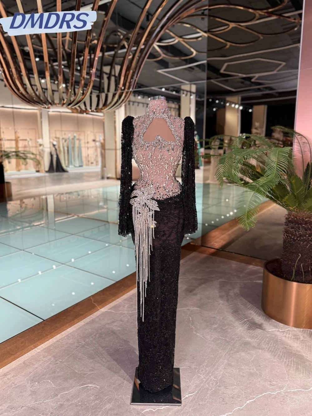 

Long Sleeved Embroidery Beaded Lace Evening Dress Exquisite Crystal Straight Wedding Party Gown Customized Charming Prom Dresses
