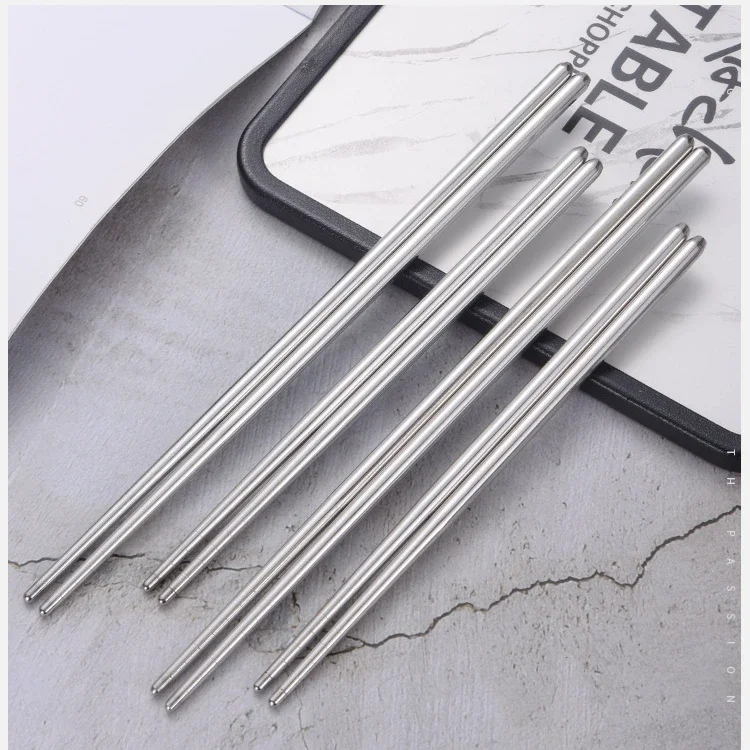 A Pair of Stainless Steel Chopsticks Korean Style Metal Chopsticks Round Children's Adult Threaded Non-slip Handle Chopsticks