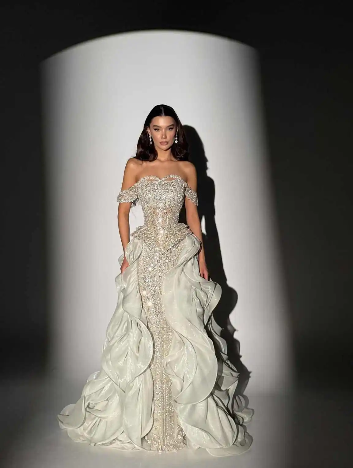 Gorgeous A-Line Wedding Dresses Off Shoulder Sequined  Floor-Length Princess Dress Plus Size Formal Occasion Customized