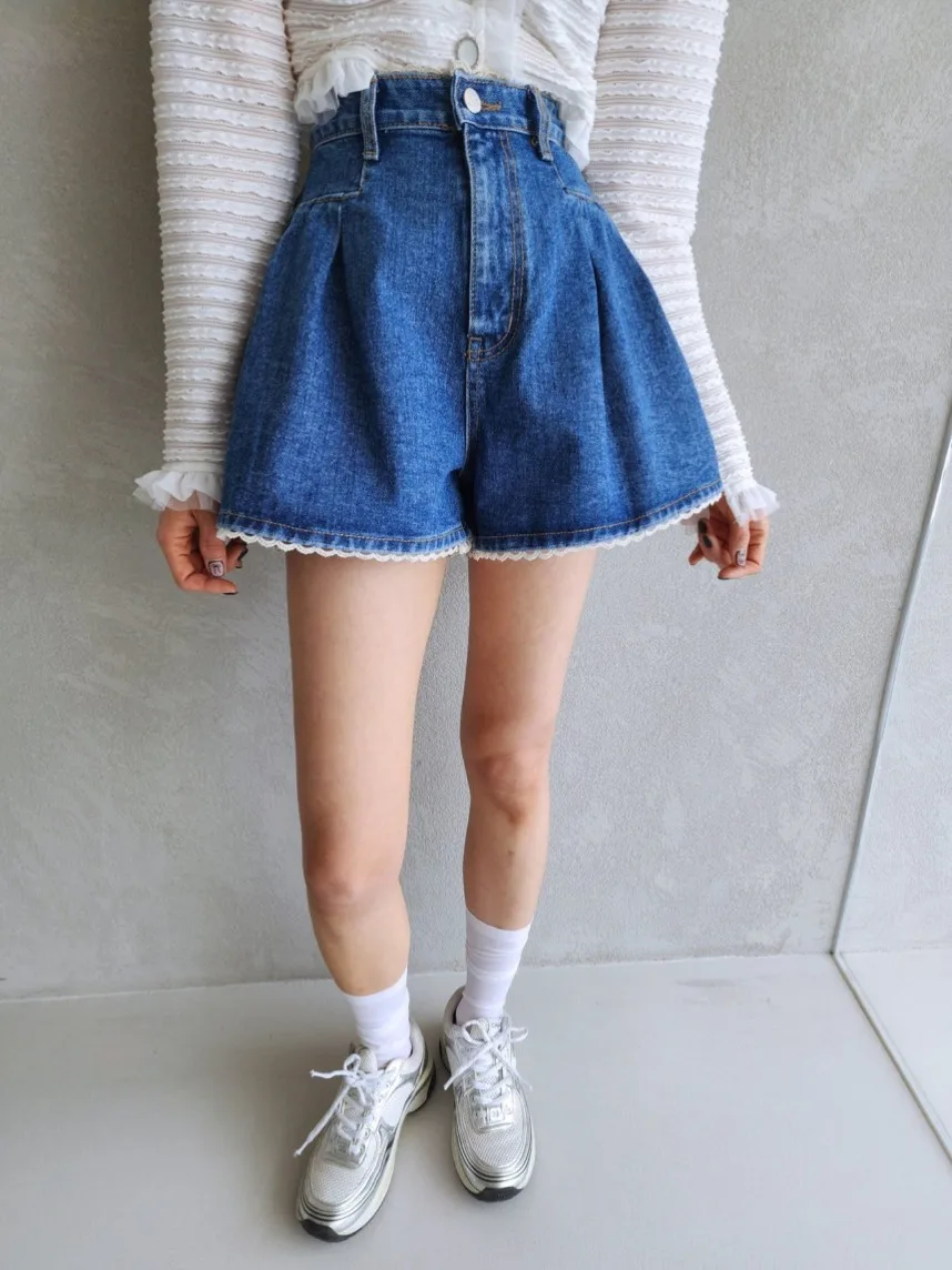 

Chic Summer Vintage High Waist Wide Leg Lace Trim Pleated Denim orts Women's Faionable Versatile Splicing Design