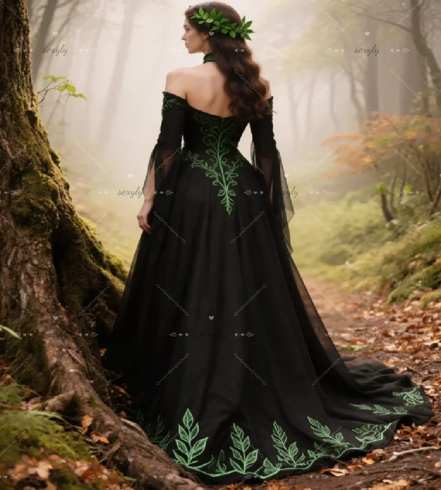 Forest Elf Black Gothic Wedding Dress With Green Lace Tudor Celtic Renaissance Bridal Dress 2026 Lace Off Shoulders Bride Dress
