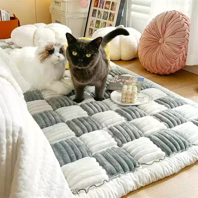 New Pet Sofa Cover Furry Cat Sofa Cover Cream Square Plaid Cozy Dog Cushion Furniture Protector