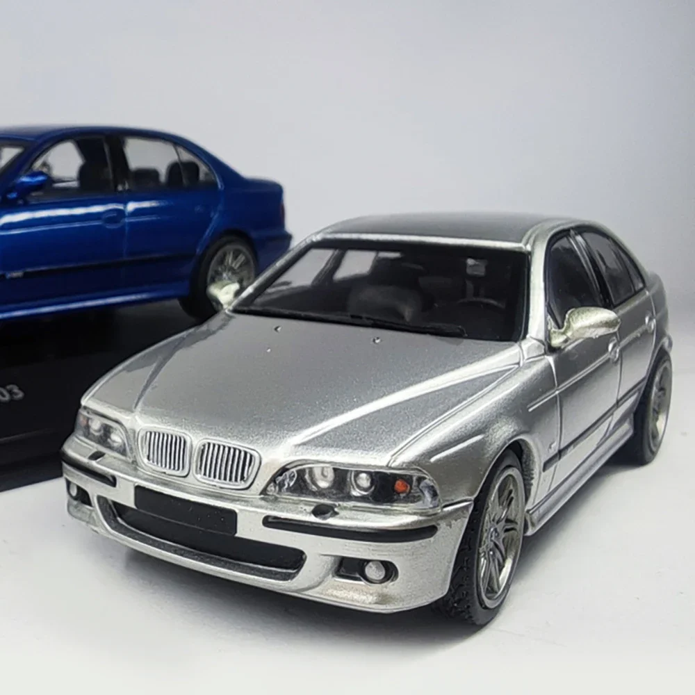 Die Casting 1:43 Scale M5 E39 Alloy Static Car Model Decoration
