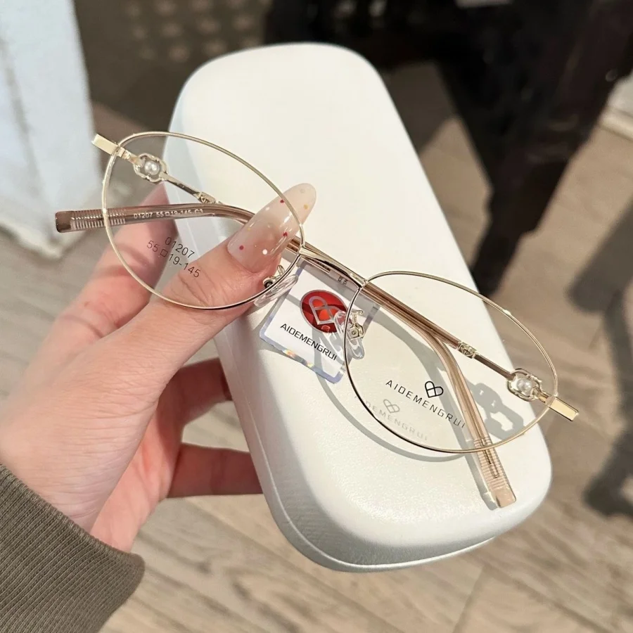 New Style Small Pearl Cat-Eye Women's Flat Glasses, Stylish and Fashionable, Photo-Friendly, Visual Protection