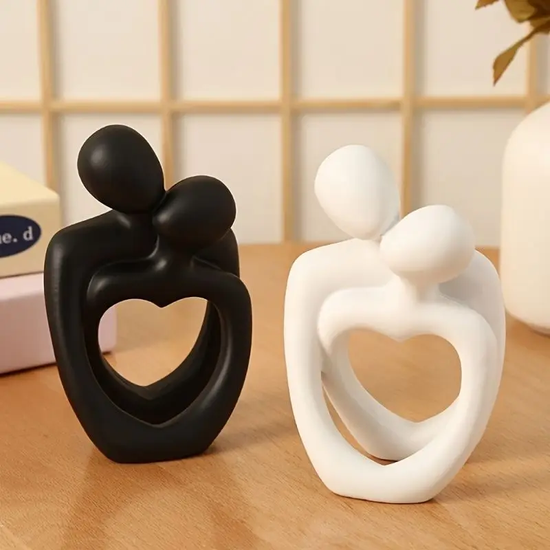 Couple Embrace Figurine Hollow Heart Resin Statue Modern Art Sculpture Romantic Desktop Ornament Home Decor