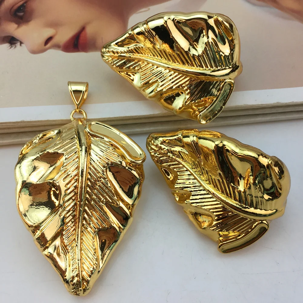 

EMMA Mother's Day Gift Women Italian Gold Plated Jewelry Set Leaf Shape Pendant Necklace Earrings Wedding Dress Up Accessories