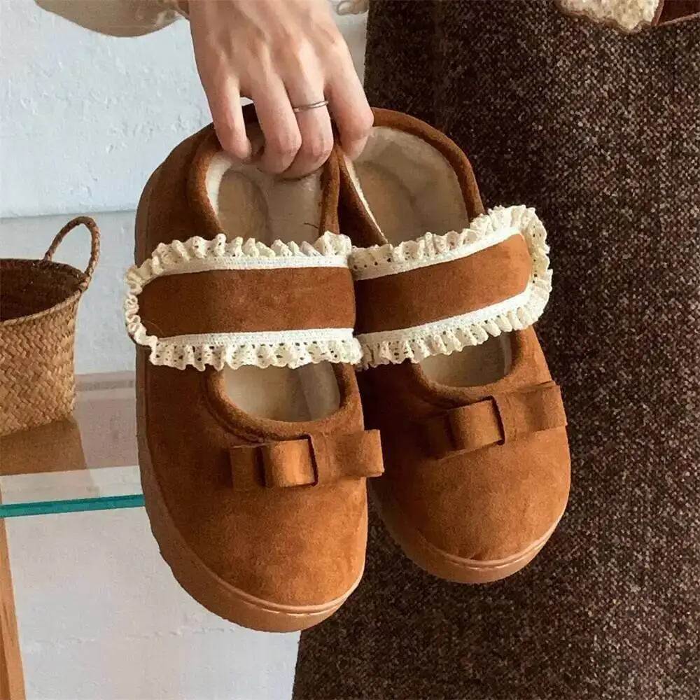

Women Cotton Shoes Indoor Household Shoes 2025 Autumn Winter Versatile Bean Shoes Non Slip Outdoor Sweet Lace Furry Shoes