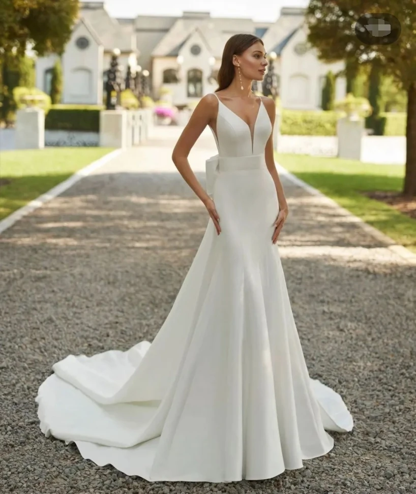 Mermaid Satin Bridal Gowns V Neck Wedding Dresses with Court Train