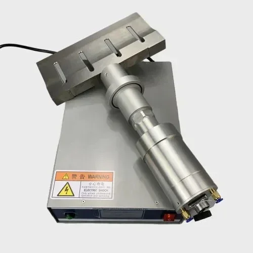 Automatische Ultraschall-Lebensmittelschneidemaschine für Käse, Kuchen, Gebäck, Snacks