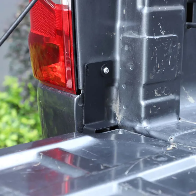 carbon-steel-car-for-nissan-titan-2016-2023-tailgate-anti-theft-lock-bracket-rear-door-security-device-bed-gate-lock-accessories