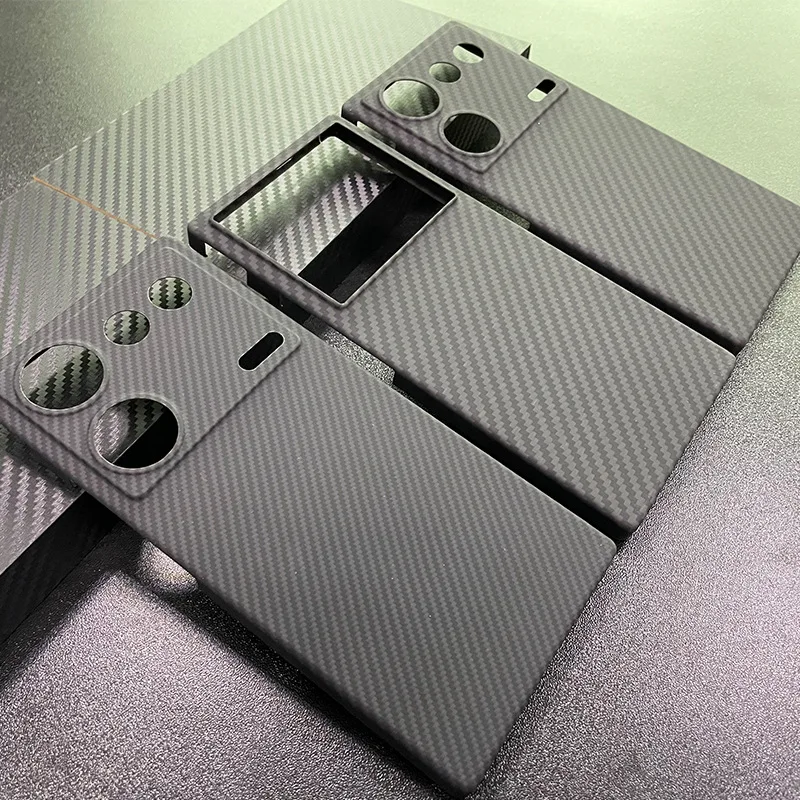 Deluxe carbon fiber 1500D matte skin feel anti-drop mobile phone case, suitable for Nubia Z50Ultra Kevlar mobile phone case