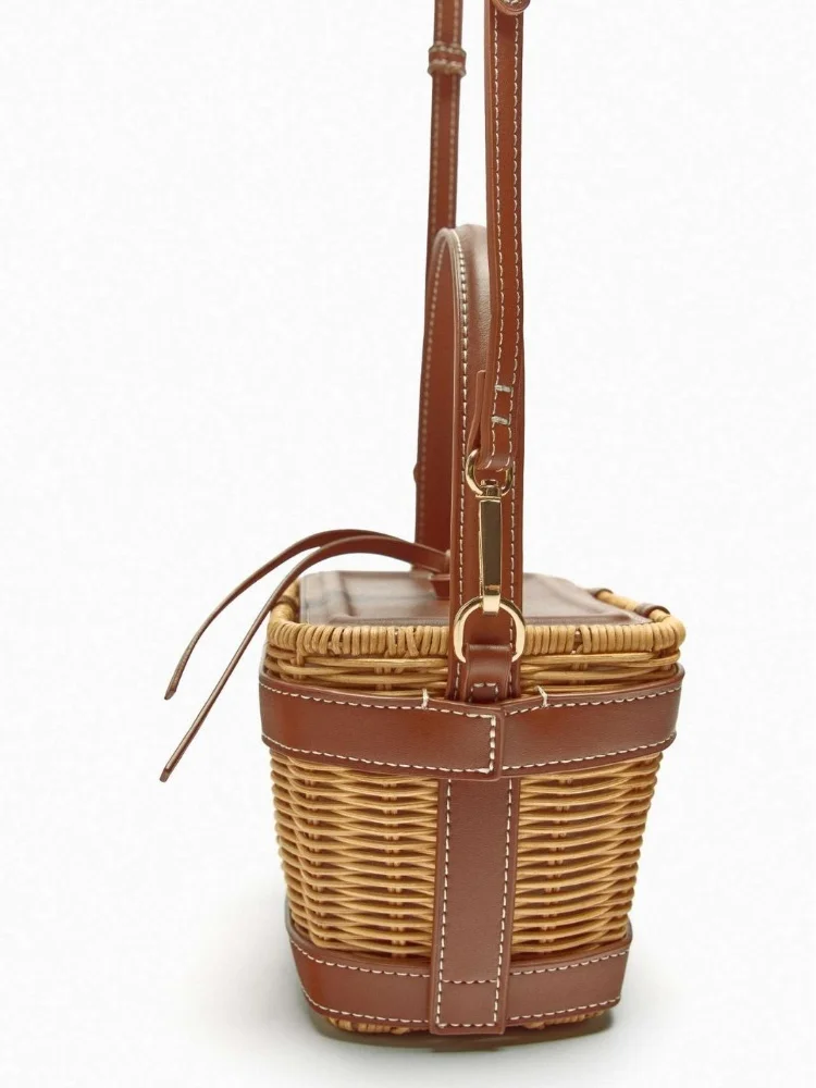 Модные сумки-ведра из ротанговой ткани для женщин, новые повседневные кожаные сумки через плечо с панелями, летняя маленькая сумка для пляжного отдыха и отдыха