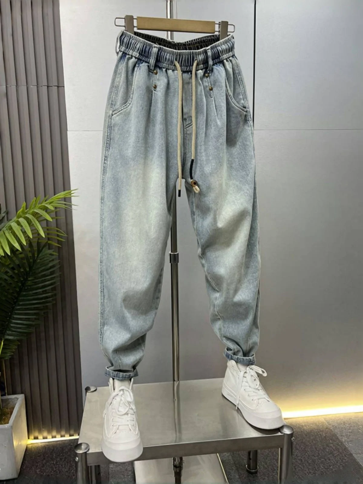 

Летние тонкие джинсы с талией в стиле ретро, мужские свободные брюки Haome Small Foot Harlan, повседневные брюки из хлопка, эластичный джинсовый тренд, молодежный тренд