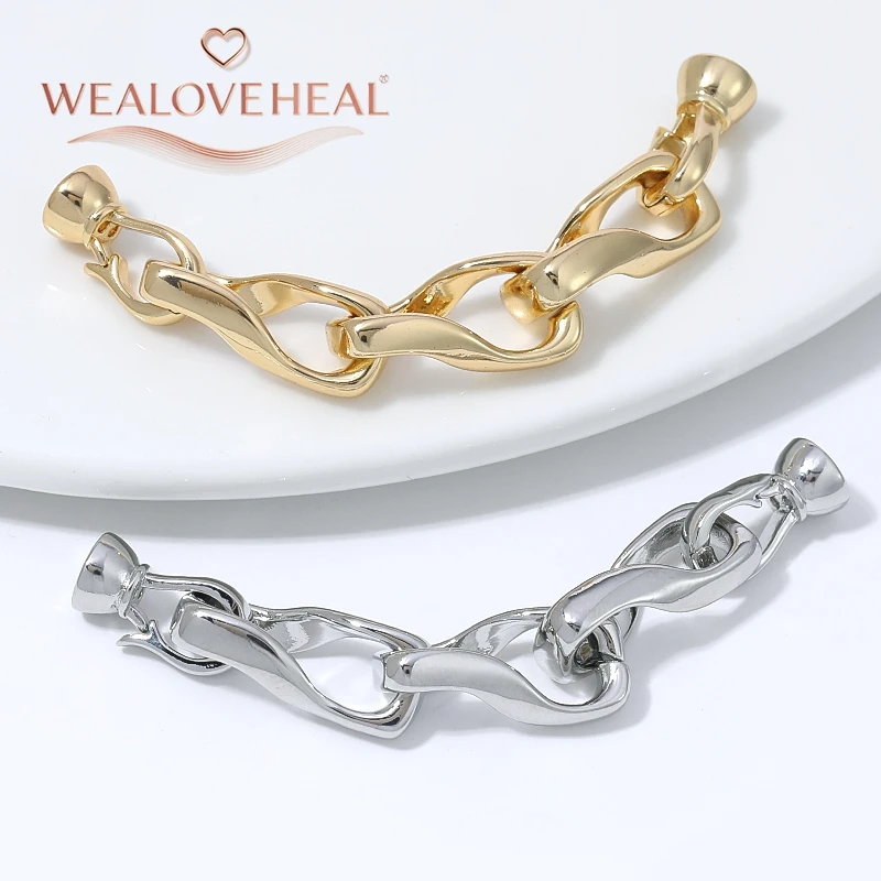 18K vergoldete Messingkette mit gedrehten Gliedern, Perlenverbindungsverschlüssen und Endkappen für DIY-Armband- und Halsketten-Schmuckherstellung. – Detail 18