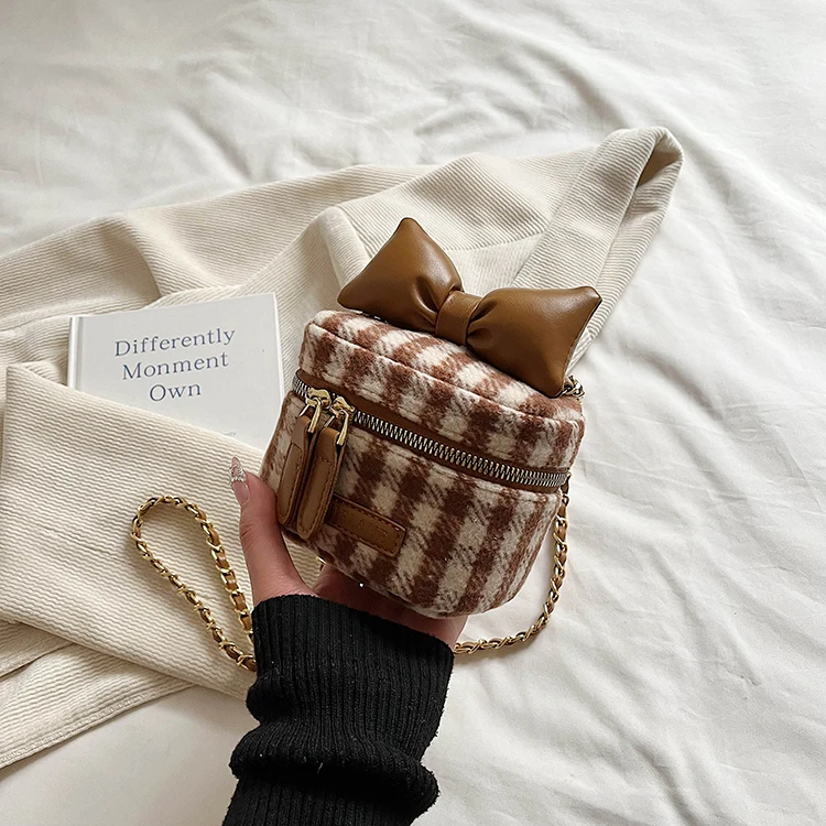 Winter Trendy Tweed Plaid Small Bags for Women Fashion Chains Lady Out Crossbody Bag Mini Bowknot Zip Up Bucket Bags