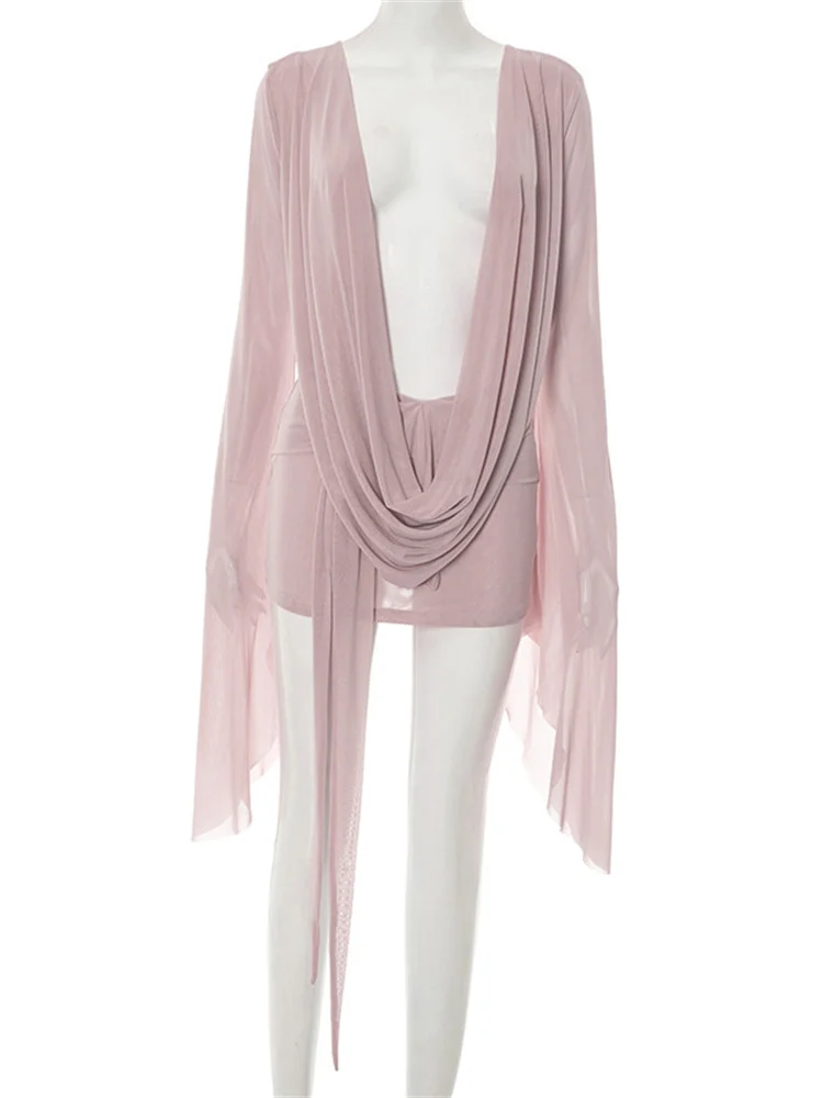 Sukienka Nibber z kołnierzykiem, rozkloszowanymi rękawami, odkrytymi plecami, sznurowaniem, frędzlami, zakładkami, siateczką, seksowna, idealna na plażę, imprezę, w stylu kokieteryjnym, mini, dopasowana.