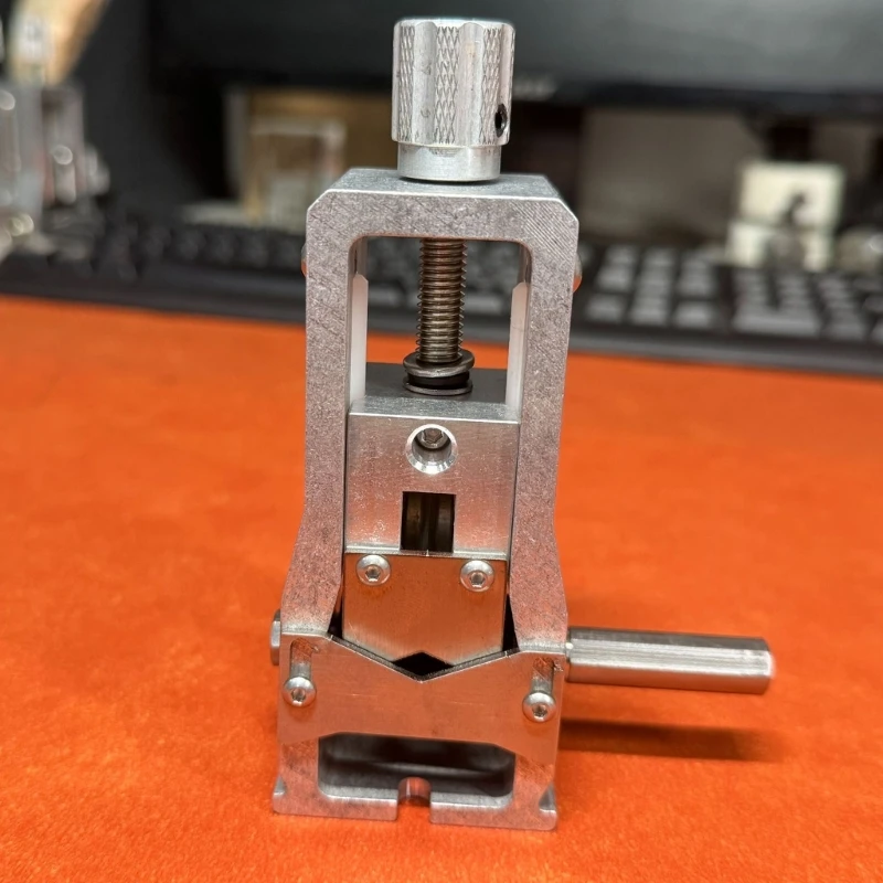 Máy chạy bộ dây thoát tay M4YC Dây thoát tay bằng tay với tay khoan tay lái Công cụ bong tróc cáp công nghiệp công nghiệp công