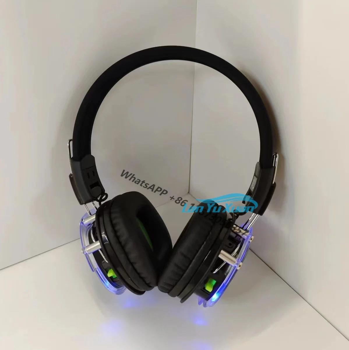 Hot Sale SD008A Wireless Silent Disco Headphone with LED Lights 500M Control Distance for Quiet Party