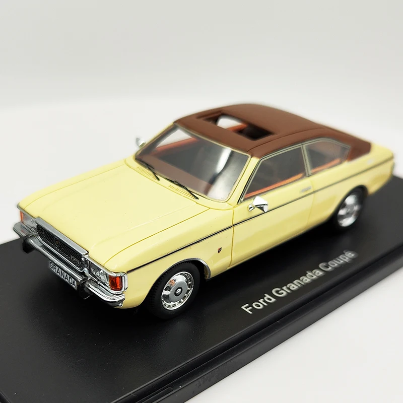 NEO 1:43 Scale Diecast Alloy Ford Granada Coupe Supercar Toy Car Model Classic Adult Toy Souvenir Collection Gift Static Display