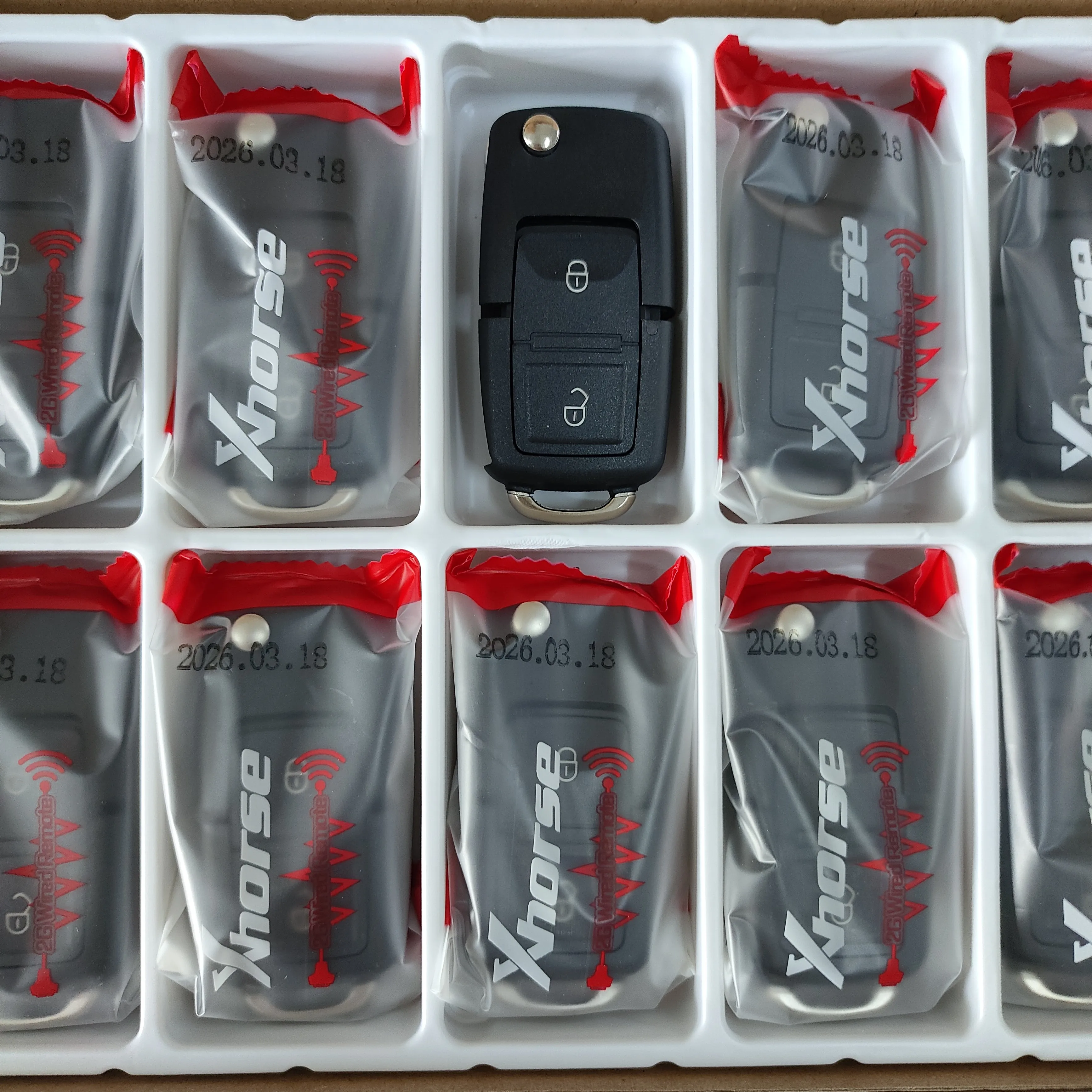 

3PCS XHORSE XKB528EN/XKB508EN Wire Universal Remote Key B5 Style 2 Buttons for VVDI Key Tool, VVDI2(English Version)