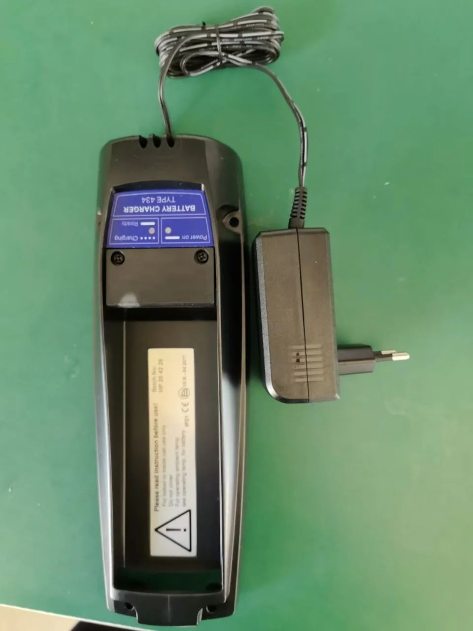 1 STÜCK Schwingpumpe LKW Fernbedienung Batterie SCANRECO Typ 592 7,2 V 2000 mAh Ladegerät 434