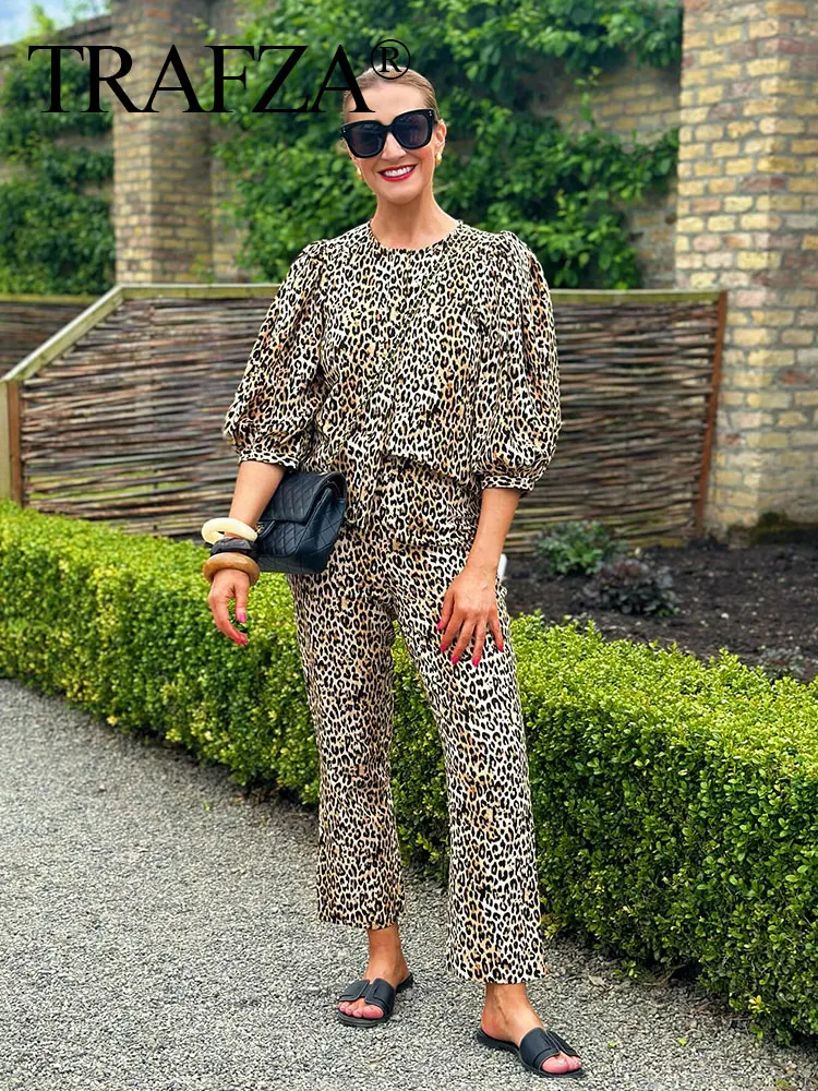 

TRAFZA 2024 Women 2 Piece Set Loose High Waist Wide Leg Pants+Chic Leopard Print O-Neck Casual Three Quarter Shirt Top Traf